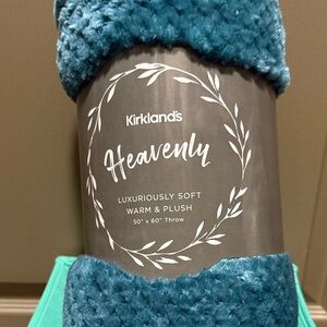 Kirklands Heavenly Teal Plush Throw